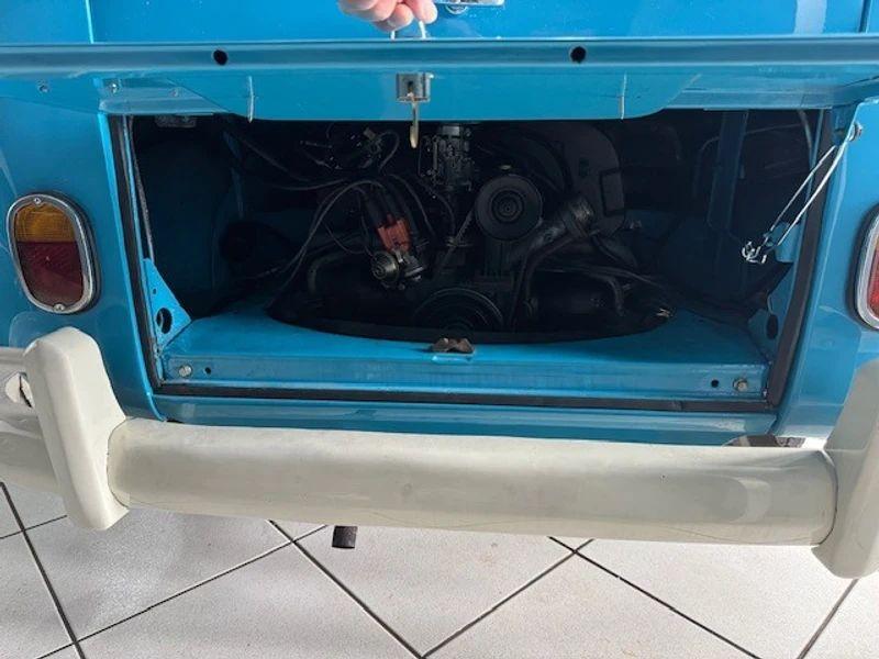 Kombi - Foto #16 do anúncio à venda de Carro clássico