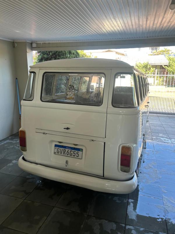 Kombi - Foto #4 do anúncio à venda de Carro clássico