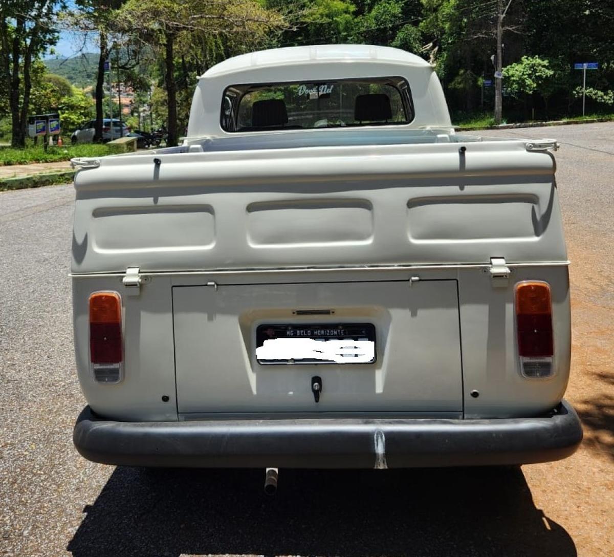 avv-volkswagen-kombi-cabine-dupla-venda-9ztnw46-imagem-006