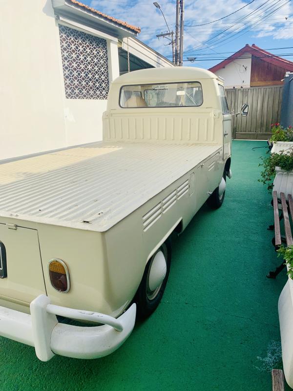 Kombi - Foto #3 do anúncio à venda de Carro clássico