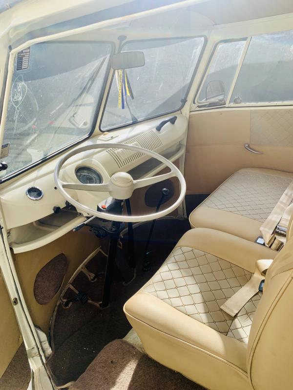 Kombi - Foto #12 do anúncio à venda de Carro clássico