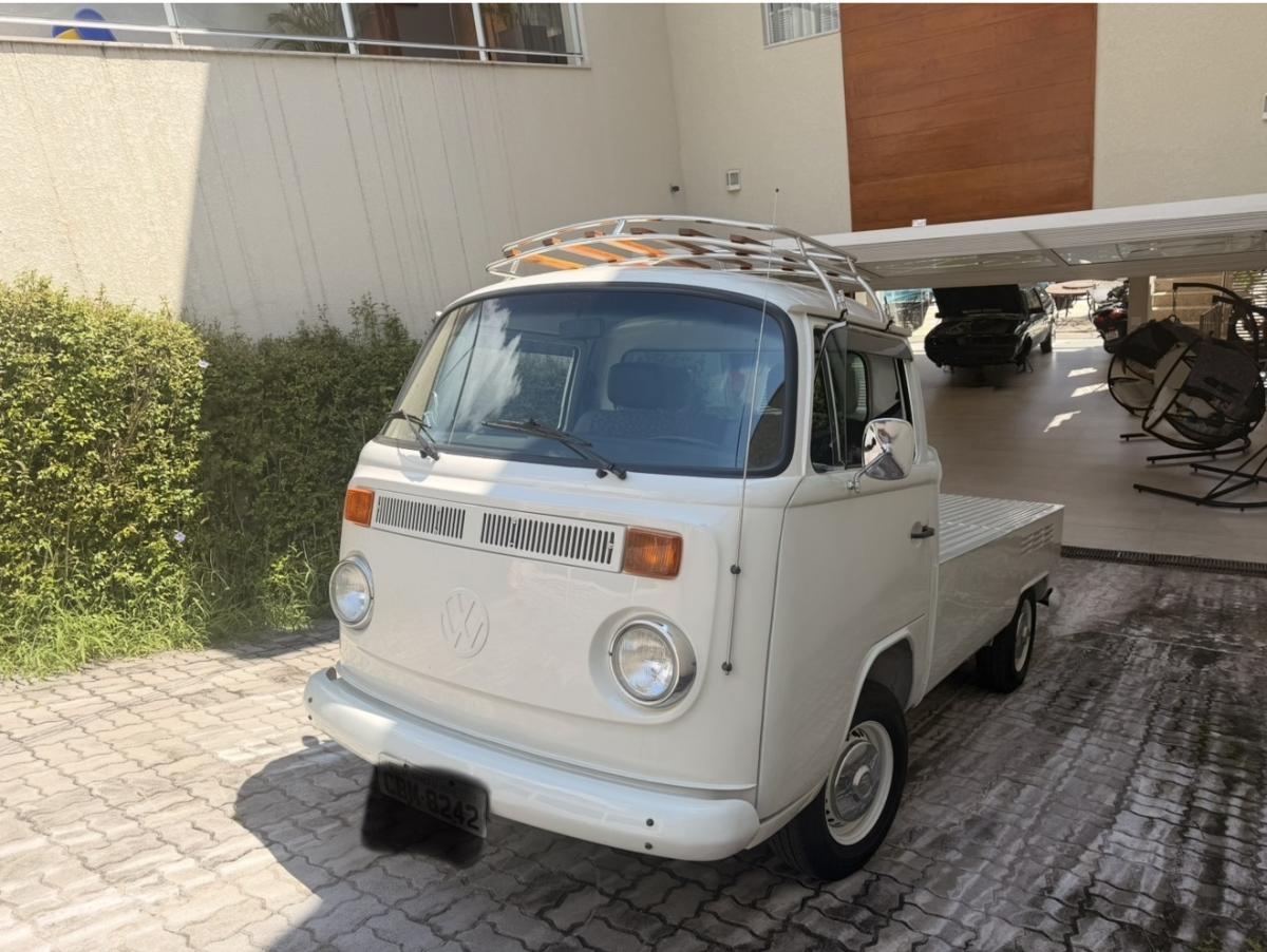 Kombi - Foto #2 do anúncio à venda de Carro clássico
