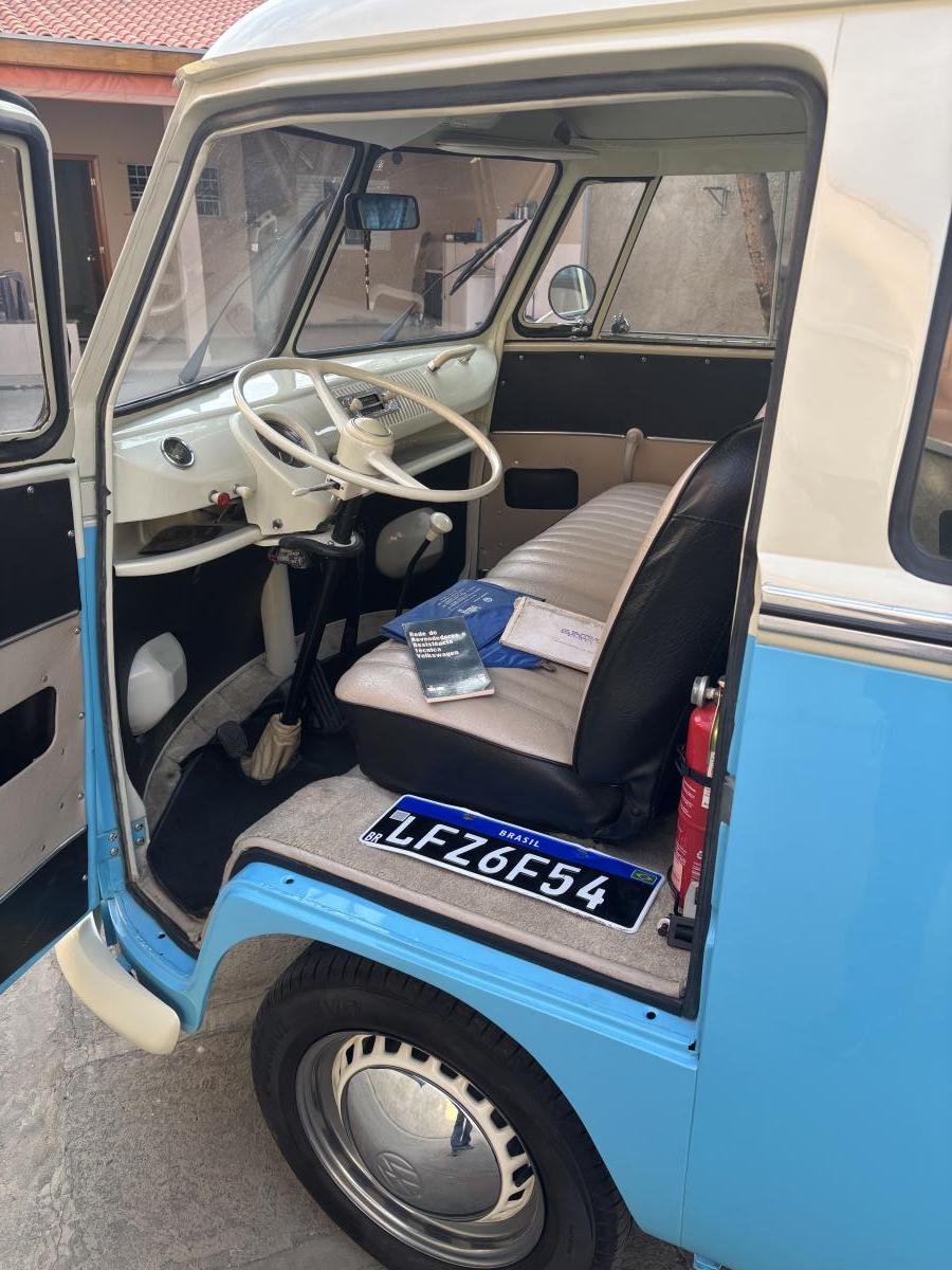 Kombi - Foto #6 do anúncio à venda de Carro clássico