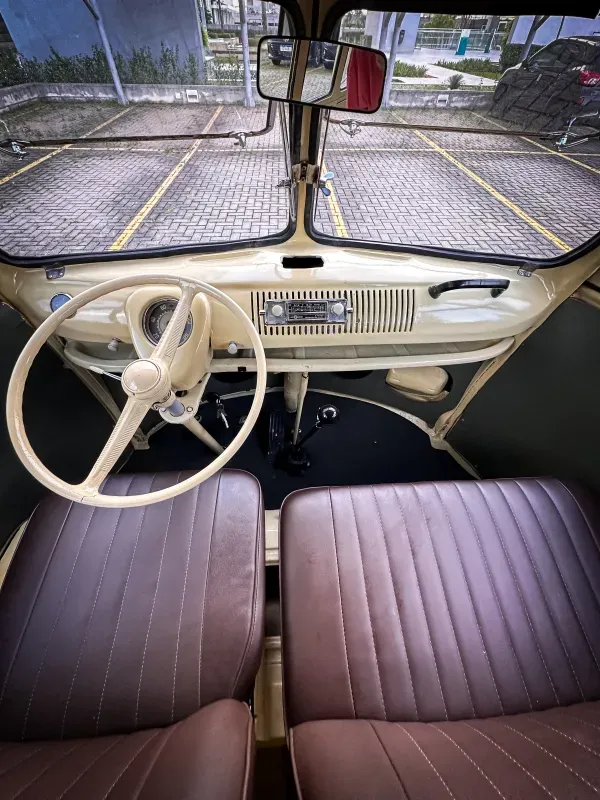 Kombi - Foto #7 do anúncio à venda de Carro clássico