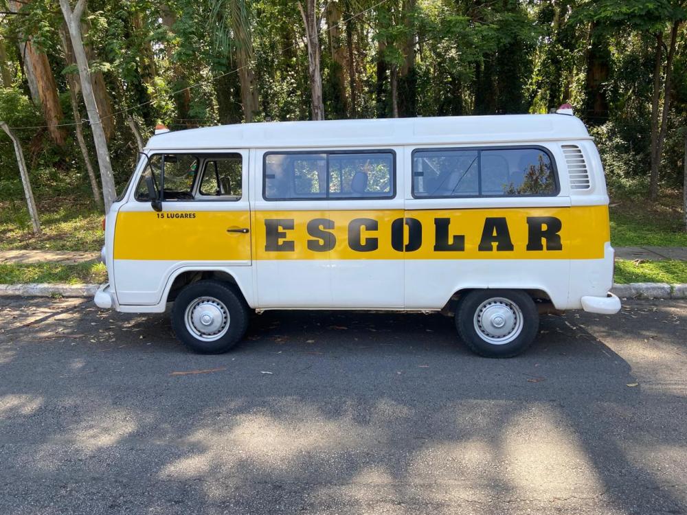 Kombi - Foto #18 do anúncio à venda de Carro clássico