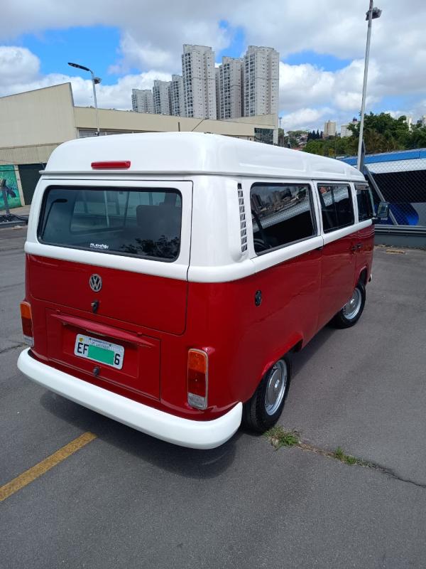 Kombi - Foto #3 do anúncio à venda de Carro clássico