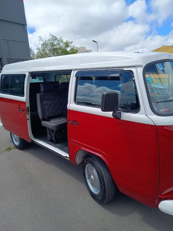 Kombi - Foto #5 do anúncio à venda de Carro clássico