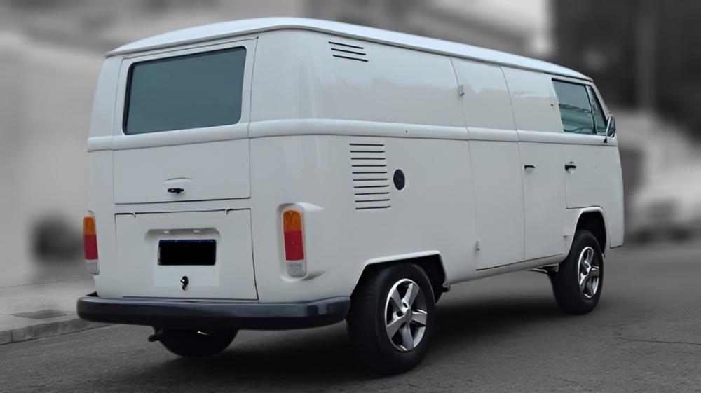 Kombi - Foto #5 do anúncio à venda de Carro clássico