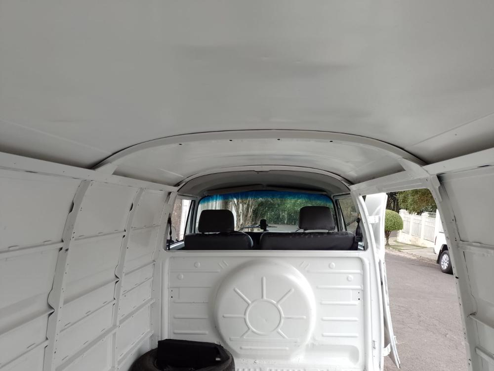 Kombi - Foto #8 do anúncio à venda de Carro clássico