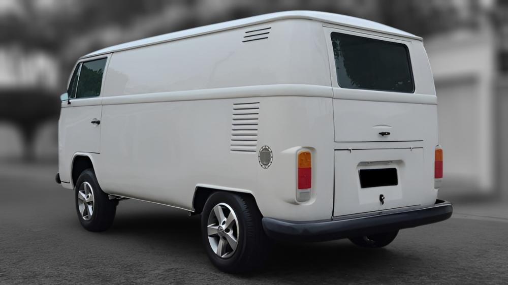 Kombi - Foto #13 do anúncio à venda de Carro clássico