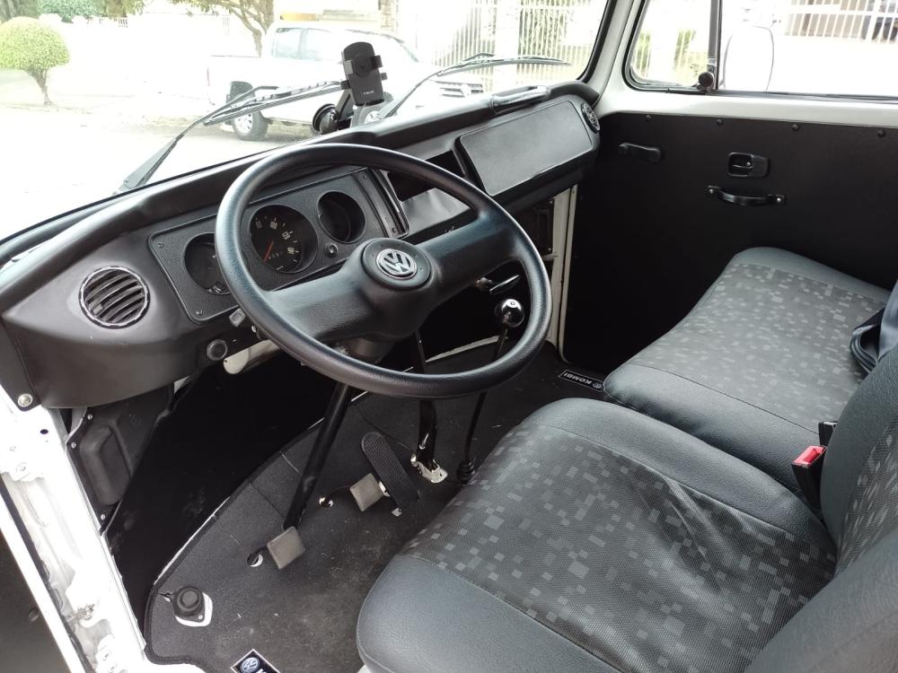 Kombi - Foto #24 do anúncio à venda de Carro clássico