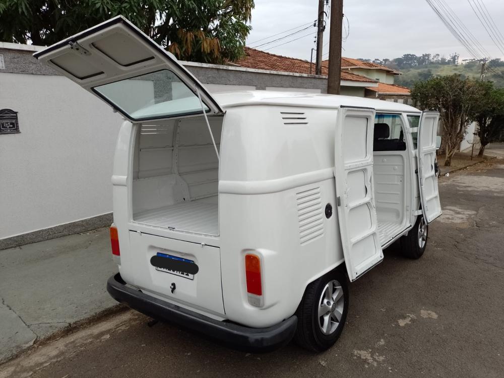 Kombi - Foto #25 do anúncio à venda de Carro clássico