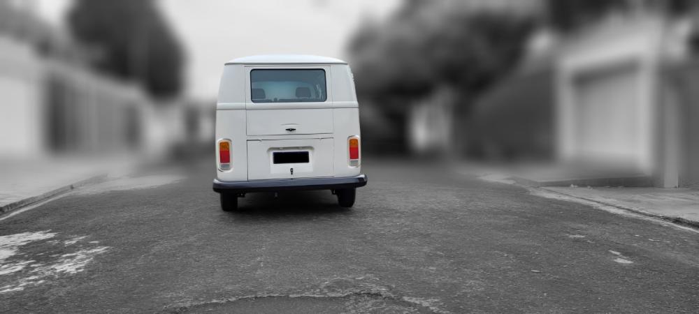 Kombi - Foto #38 do anúncio à venda de Carro clássico