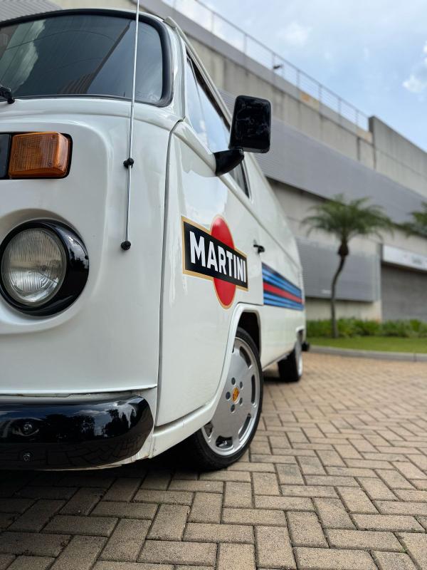 Kombi - Foto #21 do anúncio à venda de Carro clássico