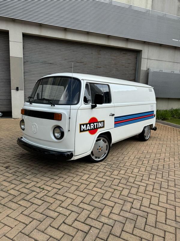 Kombi - Foto #22 do anúncio à venda de Carro clássico