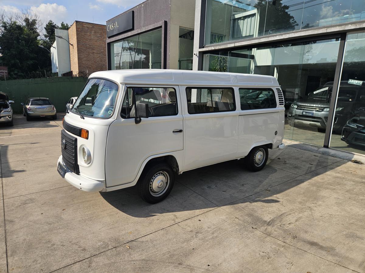 Kombi - Foto #9 do anúncio à venda de Carro clássico