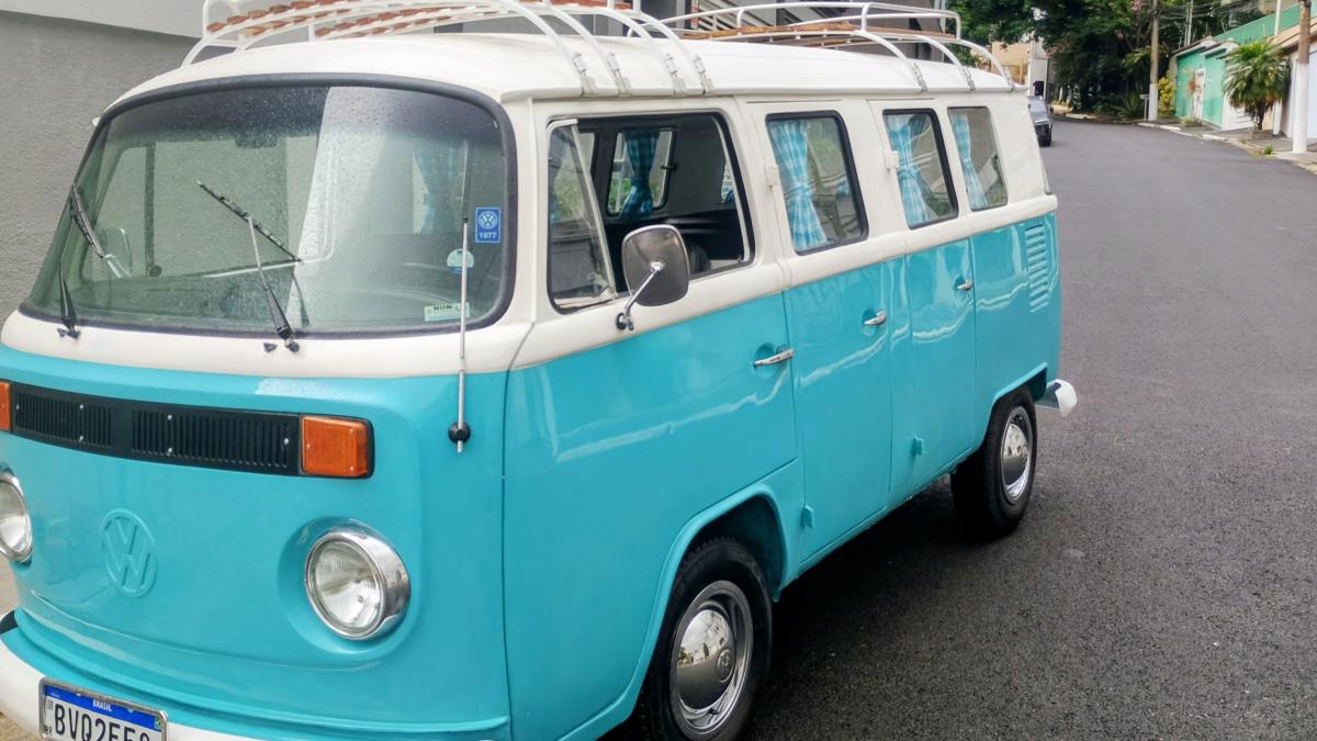 Kombi - Foto #2 do anúncio à venda de Carro clássico