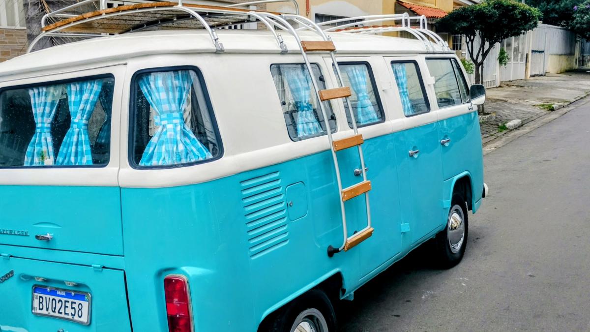Kombi - Foto #4 do anúncio à venda de Carro clássico