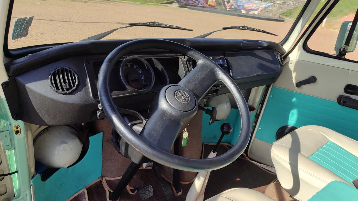 Kombi - Foto #13 do anúncio à venda de Carro clássico