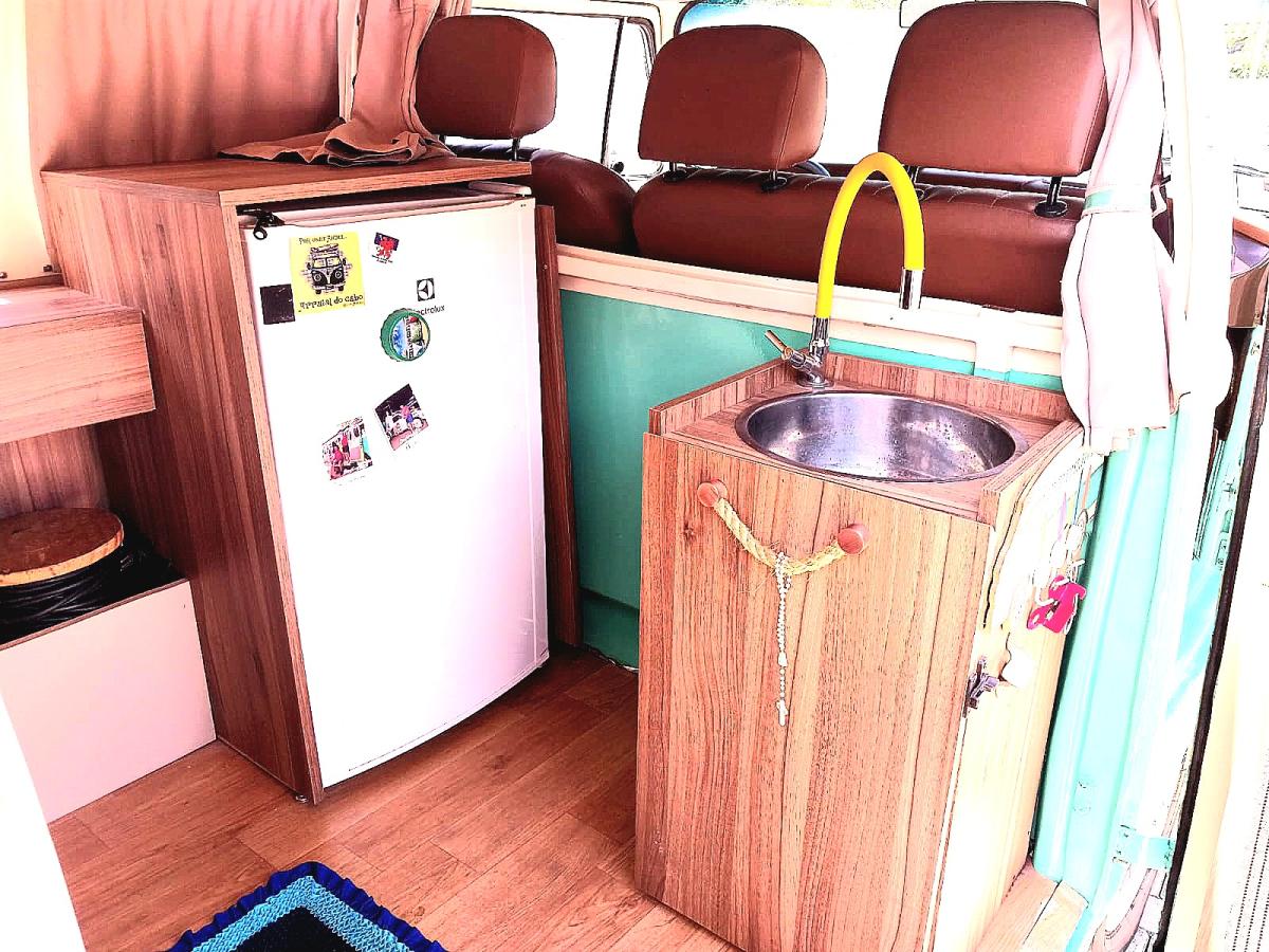 Kombi - Foto #2 do anúncio à venda de Carro clássico