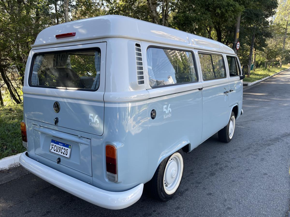 Kombi - Foto #12 do anúncio à venda de Carro clássico