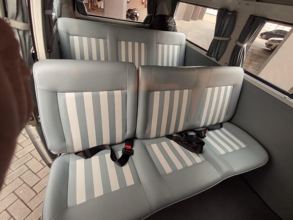 Kombi - Foto #7 do anúncio à venda de Carro clássico