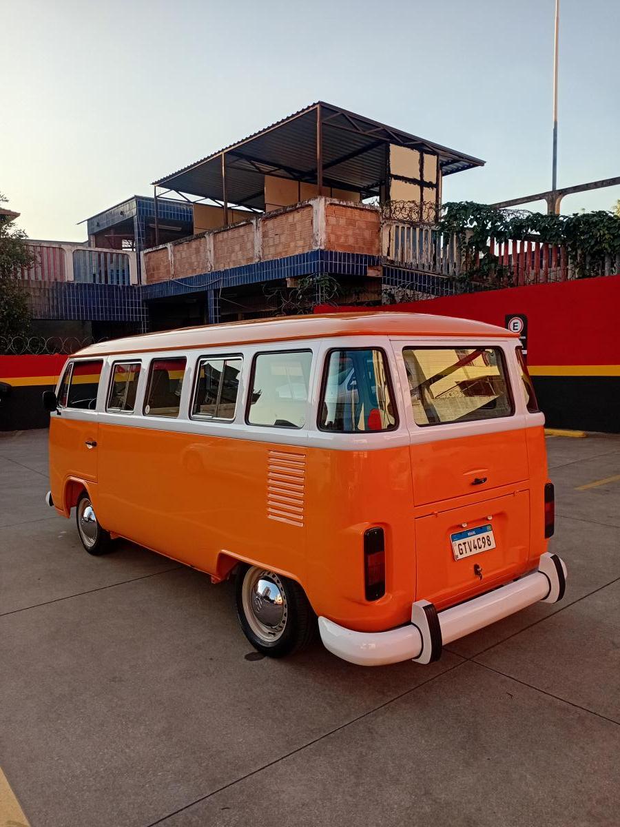 Kombi - Foto #8 do anúncio à venda de Carro clássico