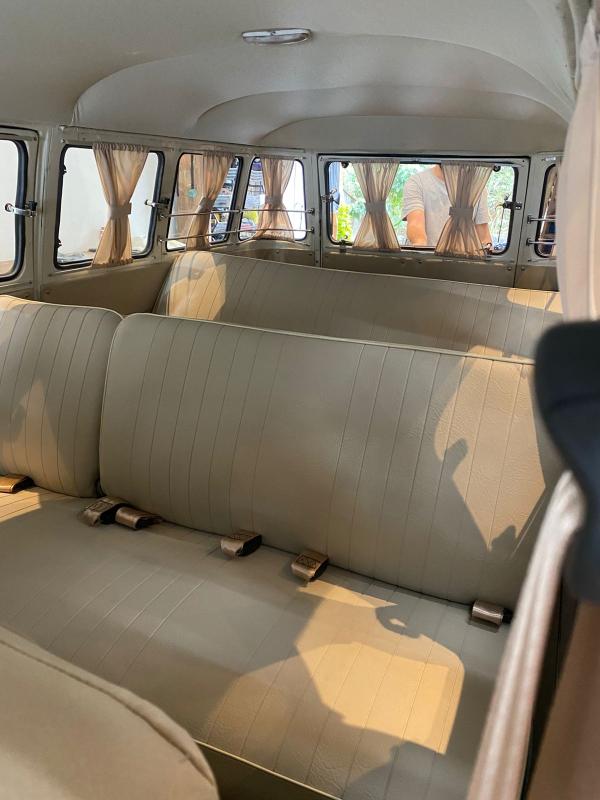 Kombi - Foto #2 do anúncio à venda de Carro clássico