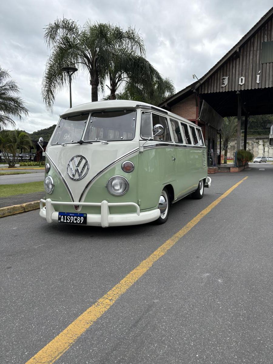 Kombi - Foto #5 do anúncio à venda de Carro clássico