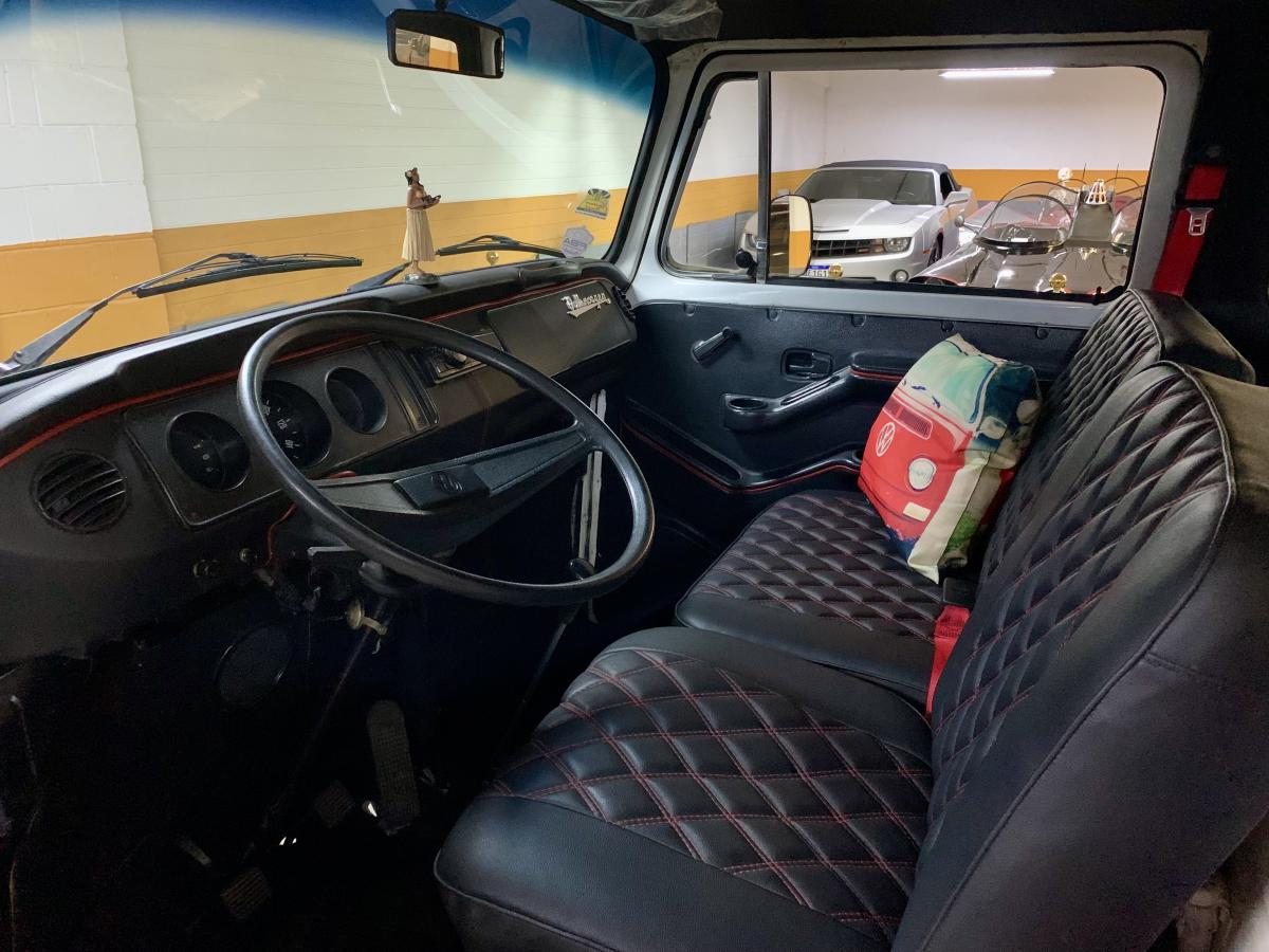 Kombi - Foto #14 do anúncio à venda de Carro clássico