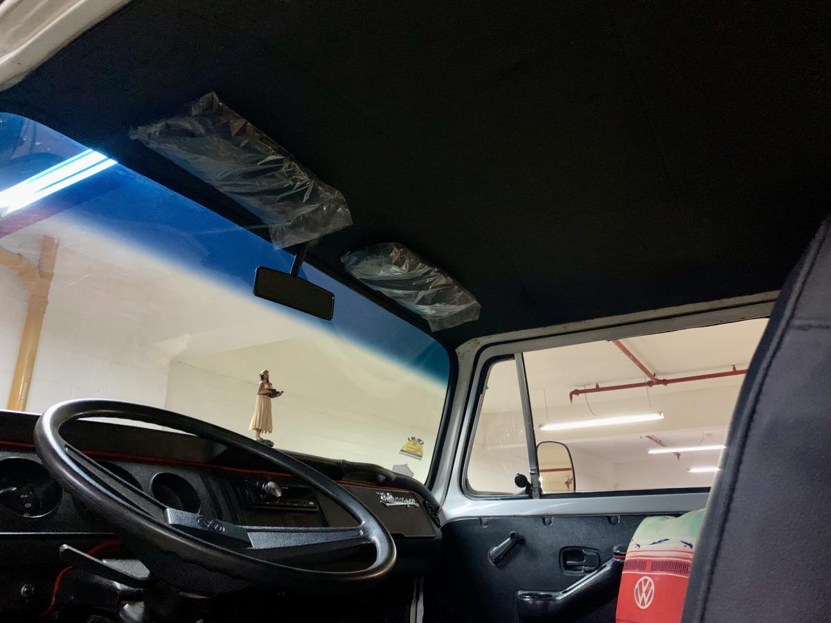 Kombi - Foto #18 do anúncio à venda de Carro clássico