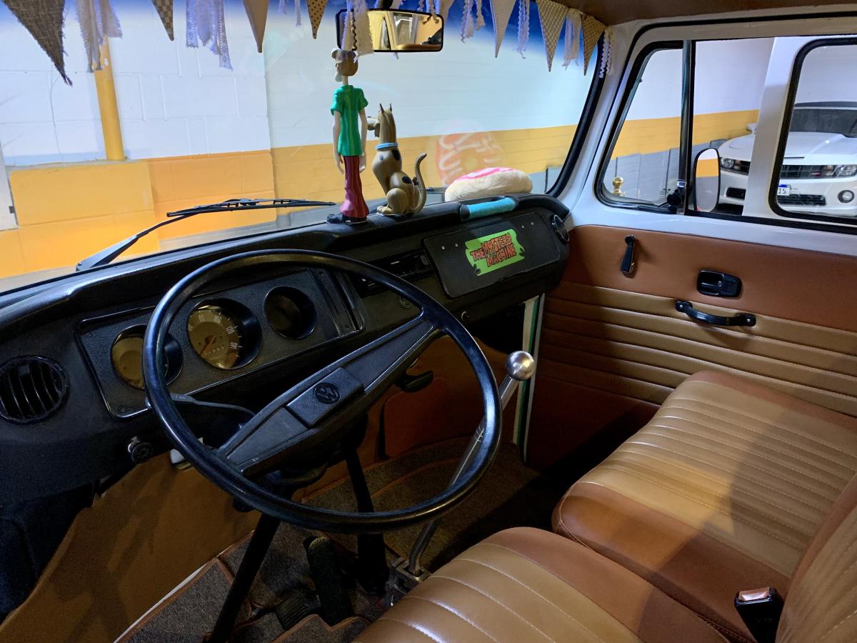 Kombi - Foto #9 do anúncio à venda de Carro clássico