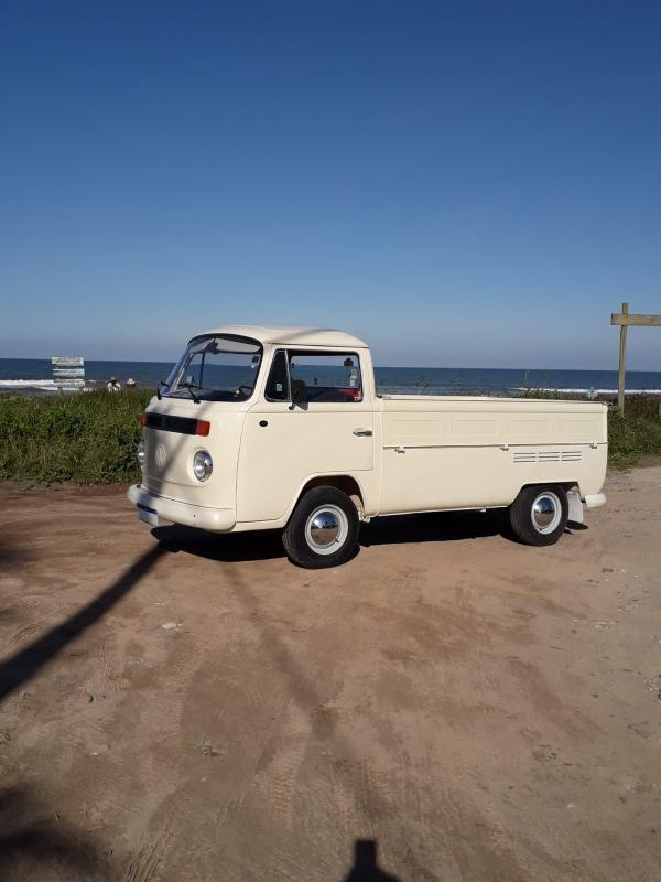 Kombi - Foto #2 do anúncio à venda de Carro clássico