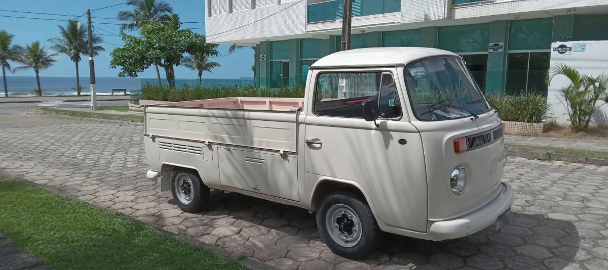 Kombi - Foto #5 do anúncio à venda de Carro clássico
