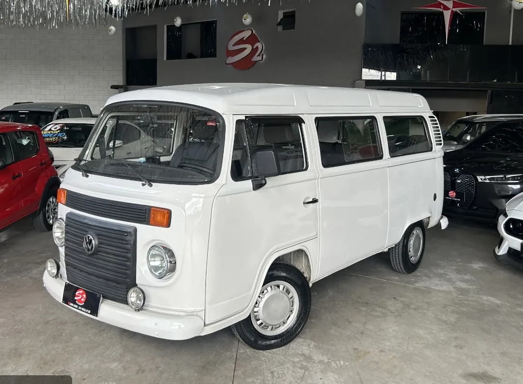 Kombi - Foto #7 do anúncio à venda de Carro clássico
