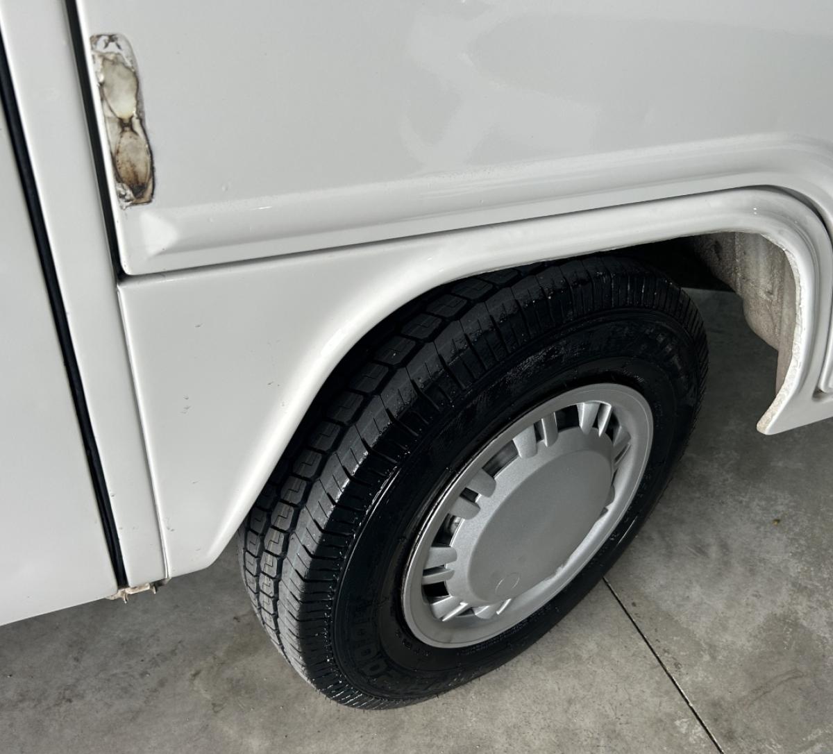 Kombi - Foto #18 do anúncio à venda de Carro clássico