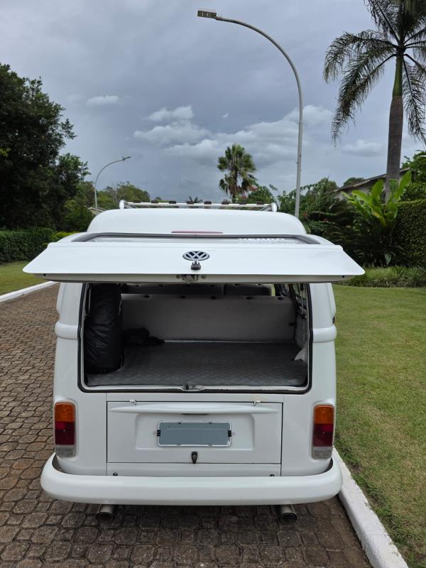 Kombi - Foto #2 do anúncio à venda de Carro clássico