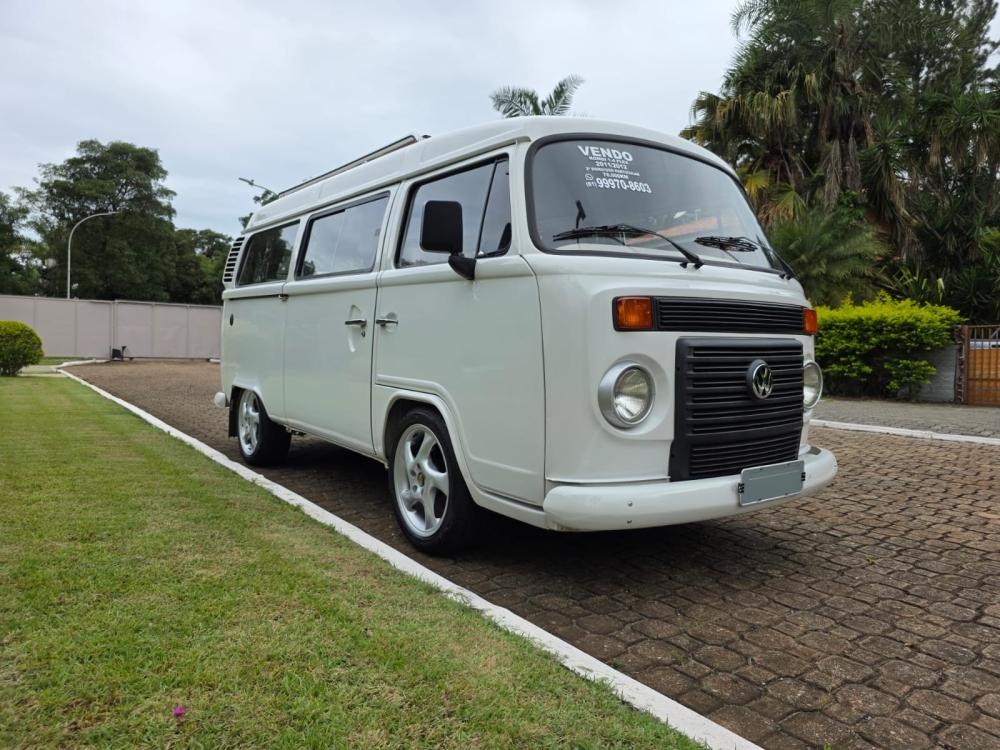 Kombi - Foto #9 do anúncio à venda de Carro clássico
