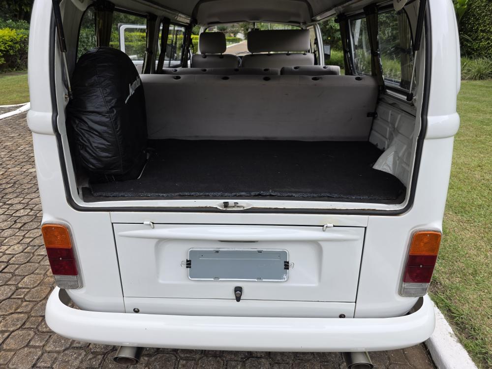 Kombi - Foto #22 do anúncio à venda de Carro clássico