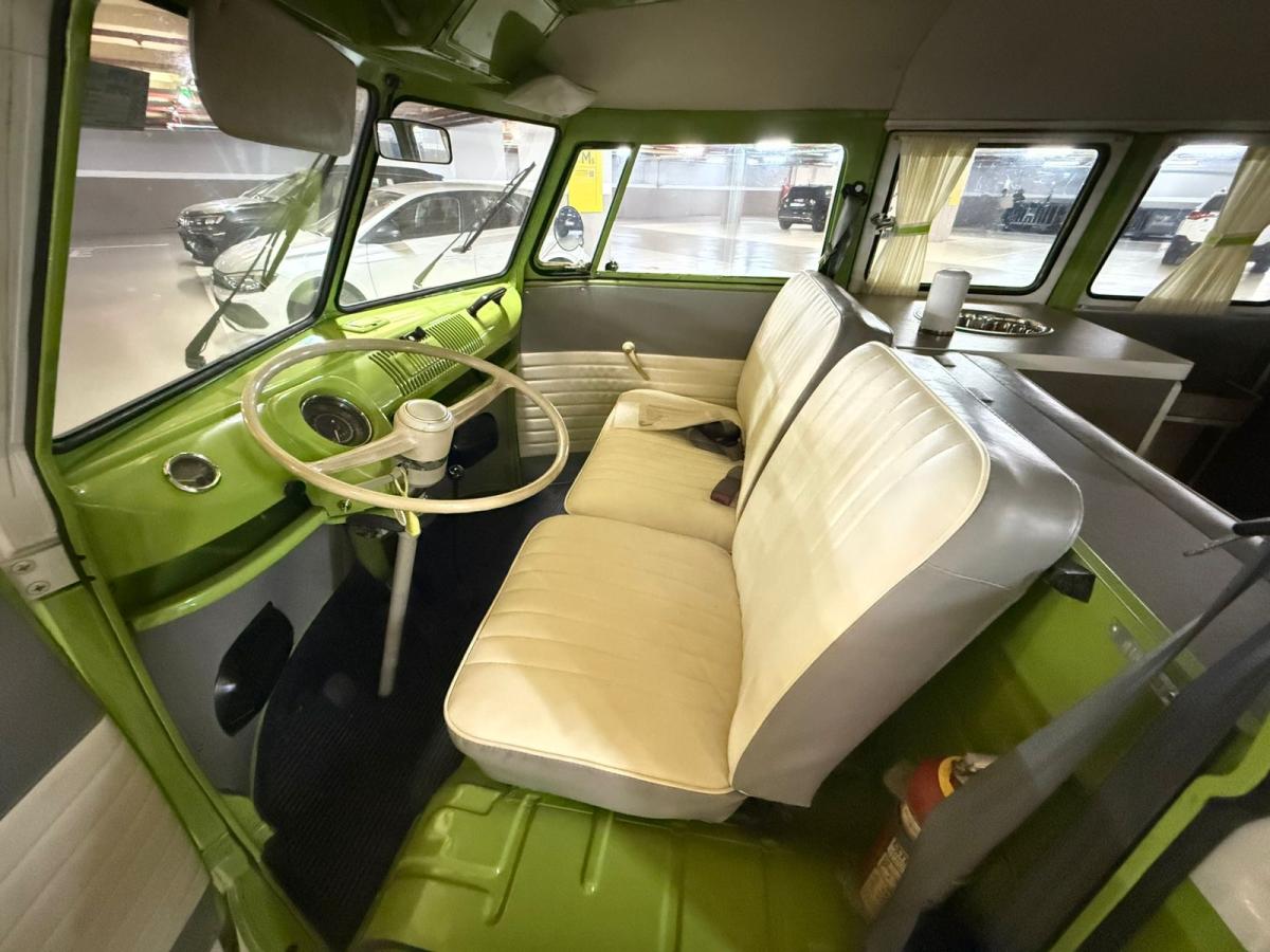 Kombi - Foto #4 do anúncio à venda de Carro clássico