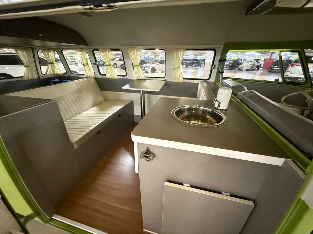 Kombi - Foto #11 do anúncio à venda de Carro clássico