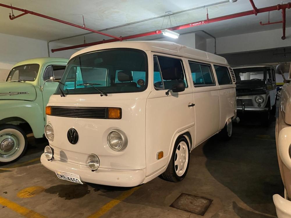 Kombi - Foto #9 do anúncio à venda de Carro clássico