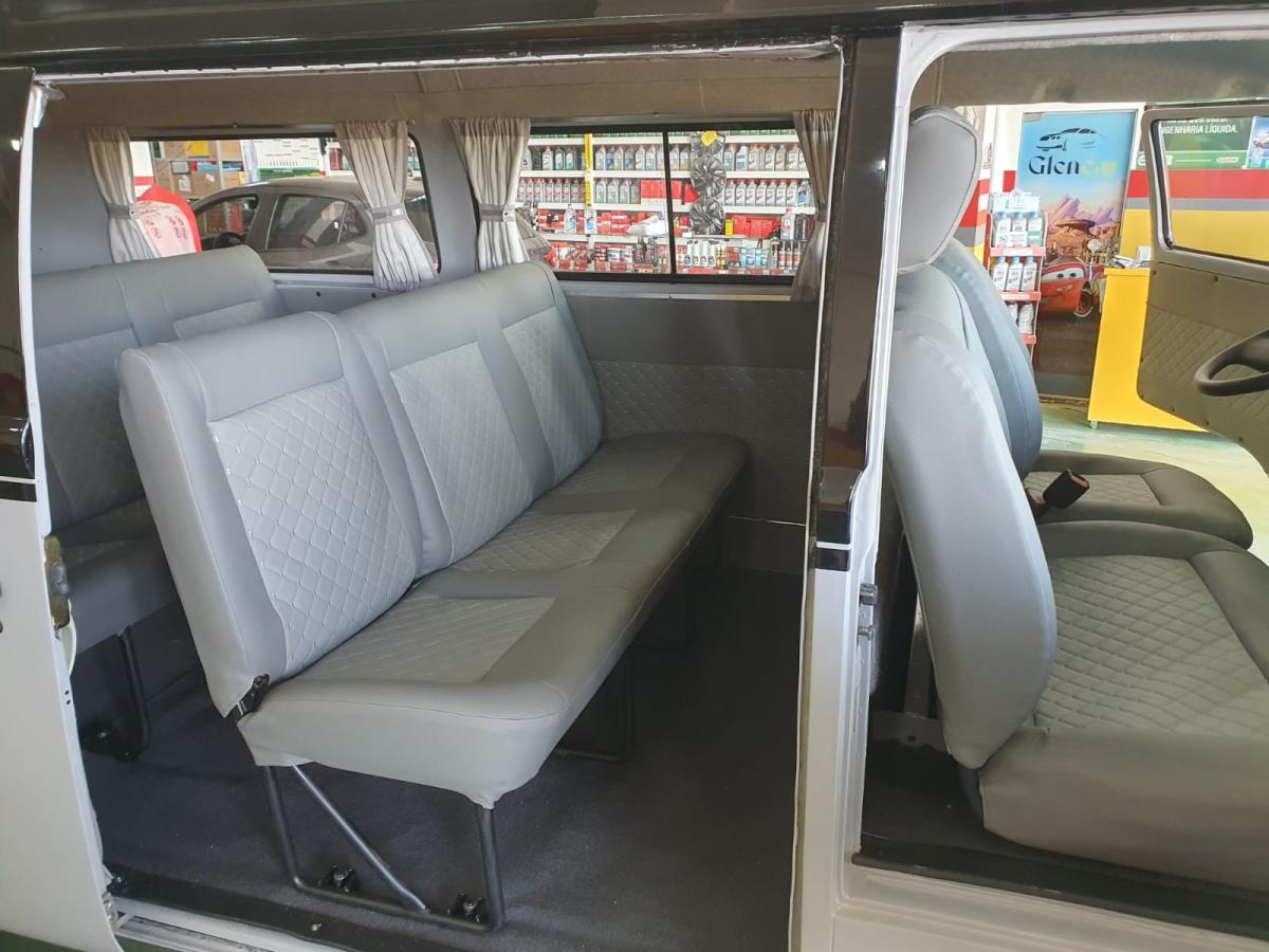Kombi - Foto #6 do anúncio à venda de Carro clássico