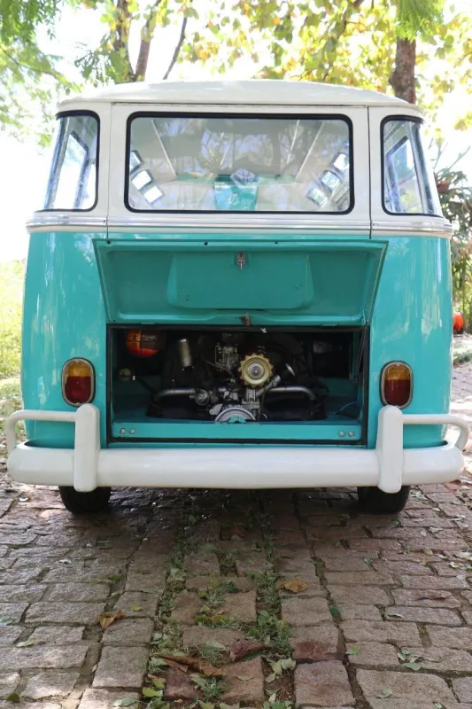 Kombi - Foto #8 do anúncio à venda de Carro clássico