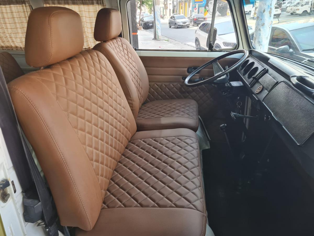 Kombi - Foto #5 do anúncio à venda de Carro clássico