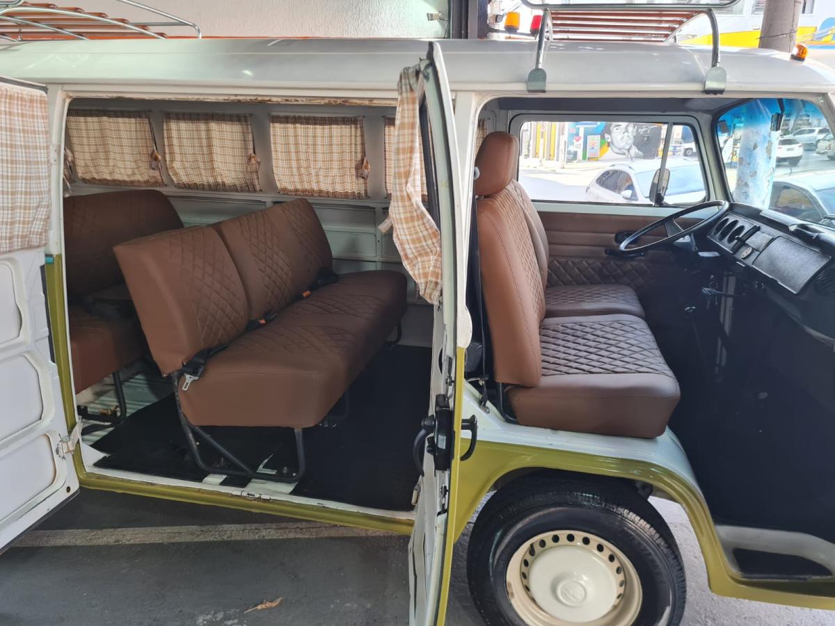 Kombi - Foto #9 do anúncio à venda de Carro clássico