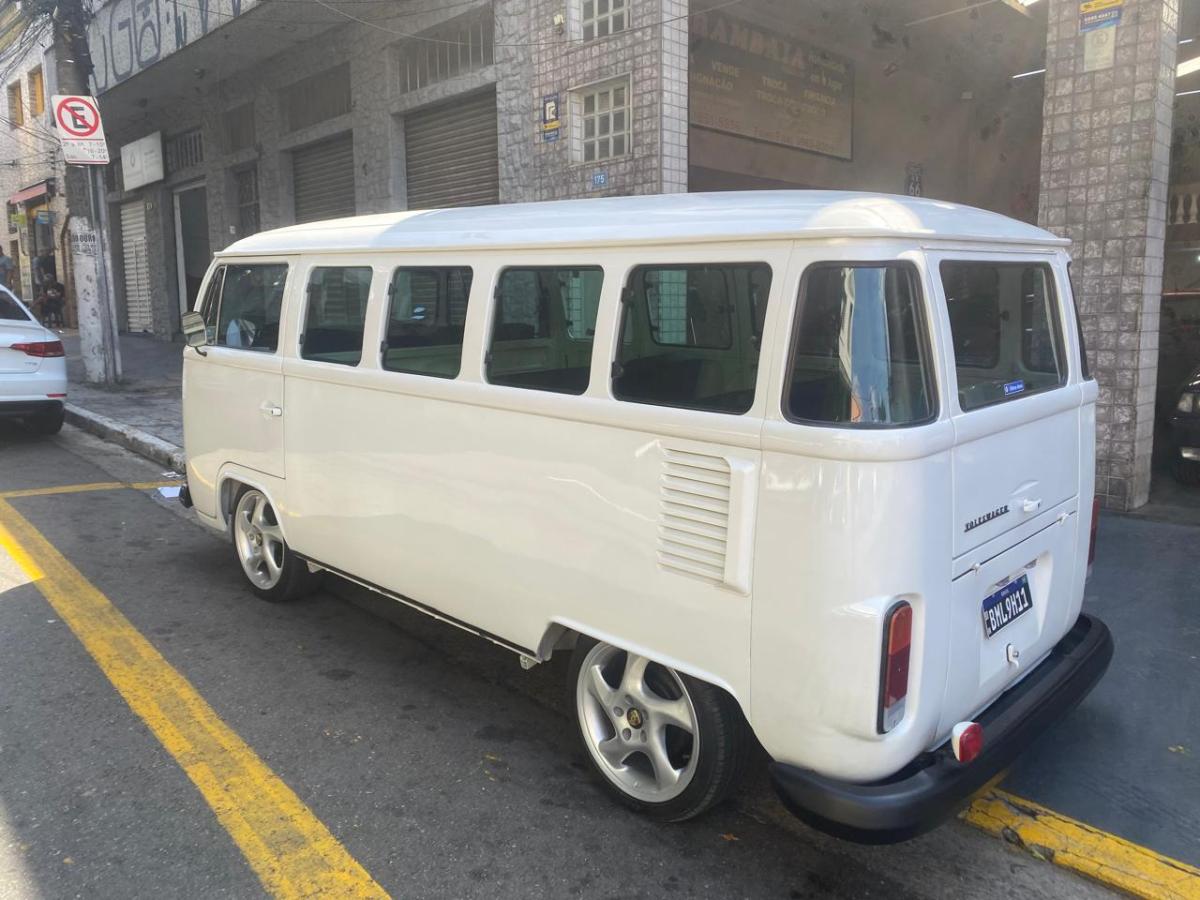 Kombi - Foto #6 do anúncio à venda de Carro clássico