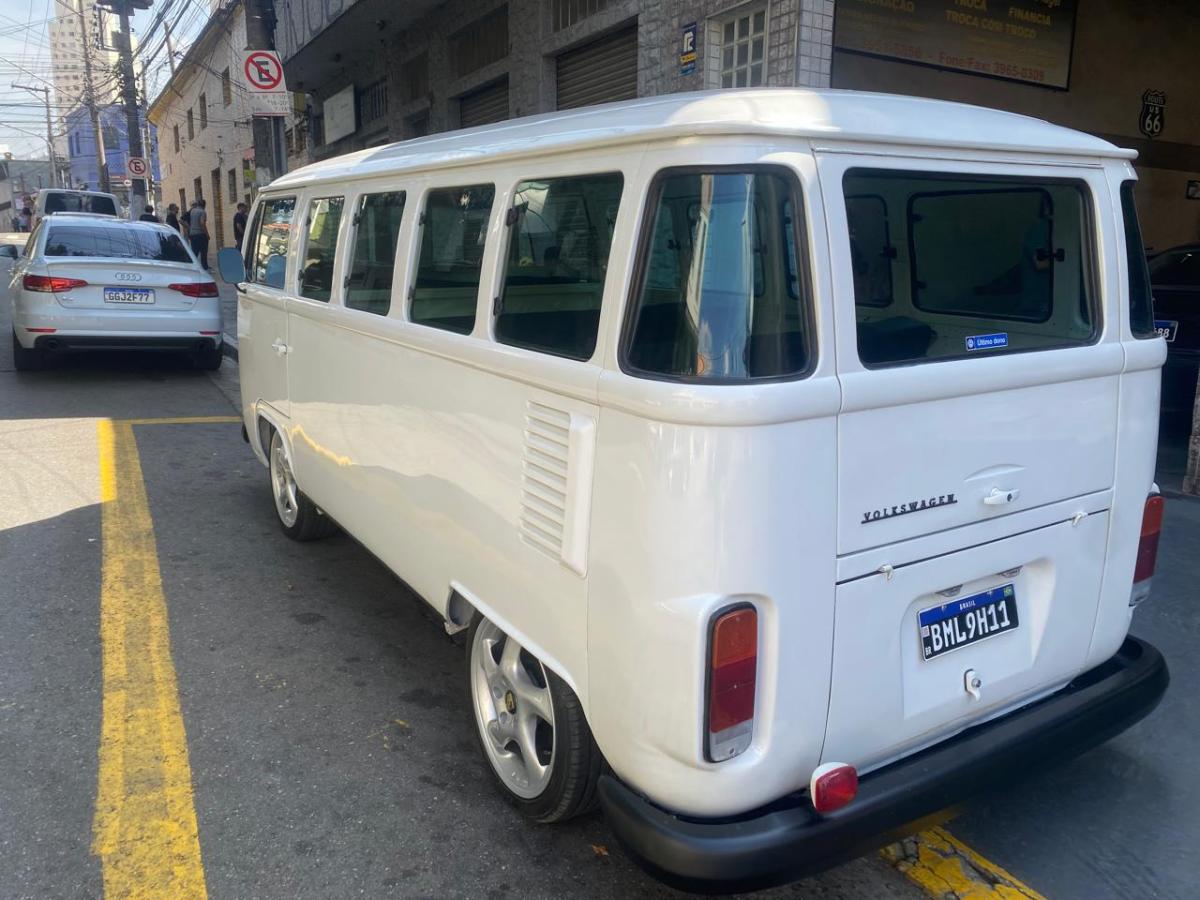Kombi - Foto #14 do anúncio à venda de Carro clássico