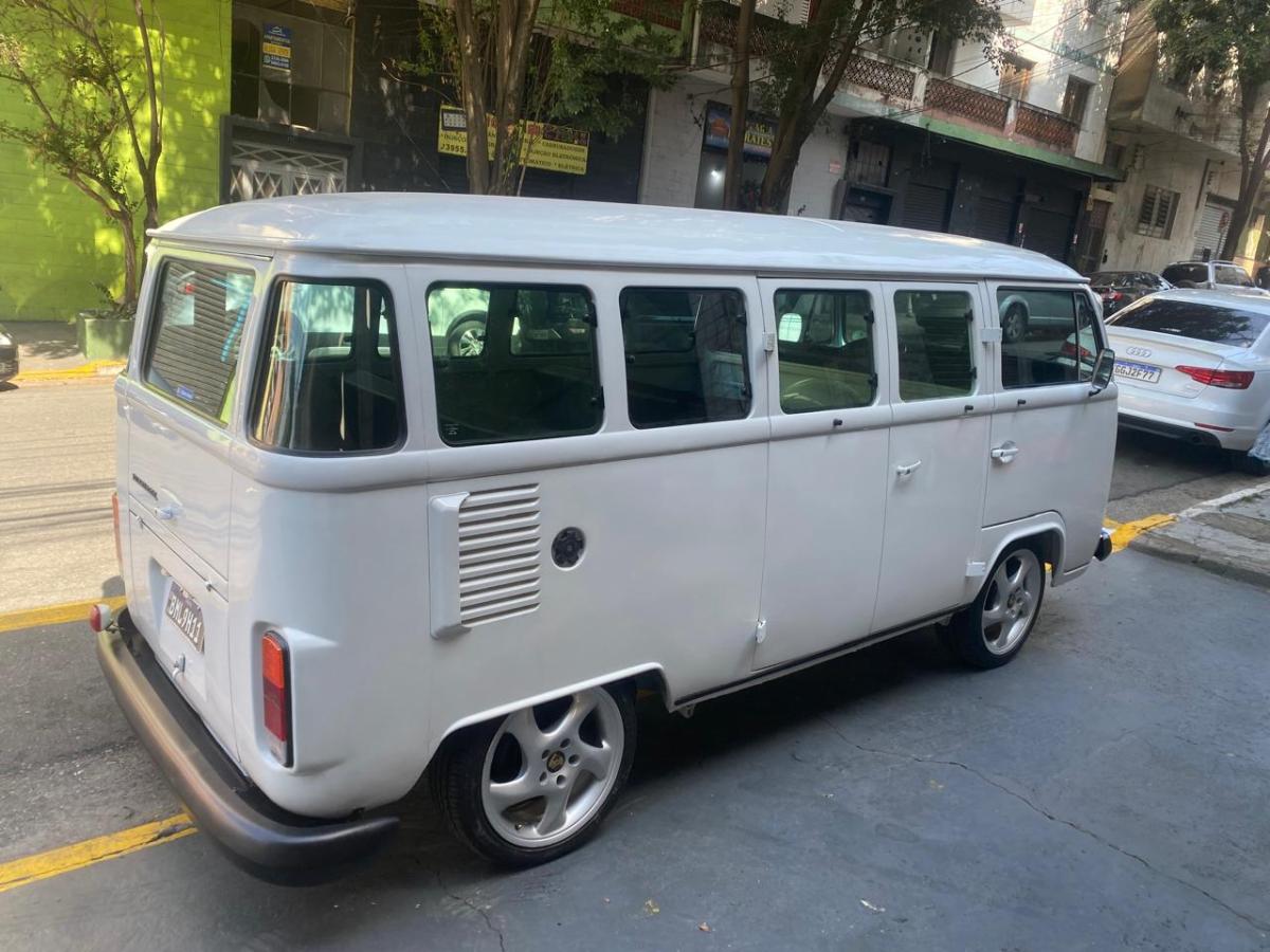 Kombi - Foto #16 do anúncio à venda de Carro clássico