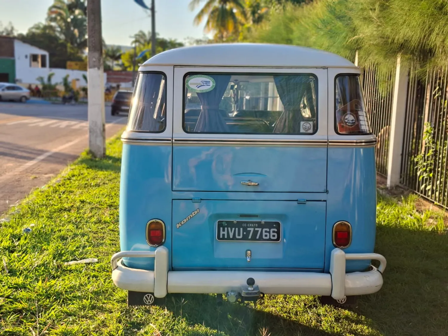 Kombi - Foto #6 do anúncio à venda de Carro clássico